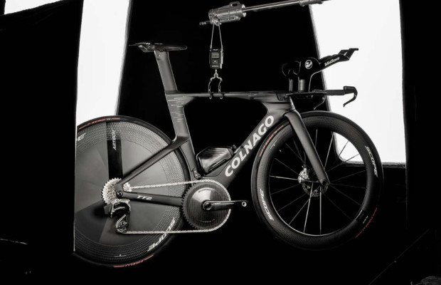 Pogacar debuts the Colnago TT2: features, price, and weight of his new time trial bike