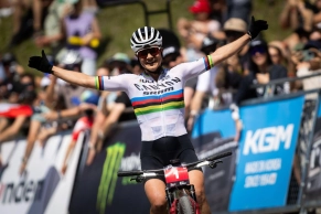 Rissveds dominiert von Anfang bis Ende in Lenzerheide; Blöchlinger und Blunk vervollständigen das Podium