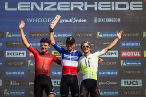 Luca Martin vence en el XCO de Lenzerheide después de un final dramático con Boichis