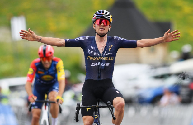 Pidcock gewinnt erneut vor der Tour und lässt schwierige Wochen hinter sich