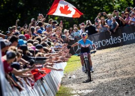 Qué se sabe sobre el nuevo proyecto de Emily Batty