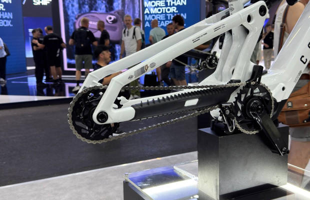 Avinox presenta un motor que elimina cassette y desviador, así es el Avinox MG Concept