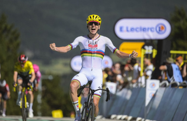 Pogacar beats everyone and takes yellow in stage 3 of the 2026 Tour