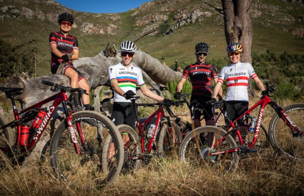 Kerschbaumer, Sina Frei y Laura Stigger también fichan por el Specialized Factory Racing XCO