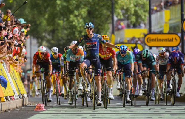 Tim Merlier wins in Bordeaux and gives Belgium its first victory in the 2026 Tour de France