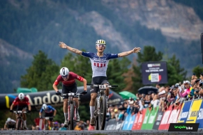 Bjorn Riley erzielt in Andorra seinen ersten Weltcup-Sieg