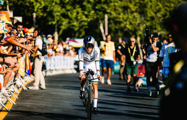 Evenepoel e Pogacar se enfrentam hoje contra o cronômetro: horários e chaves da etapa 16 do Tour de França 2026