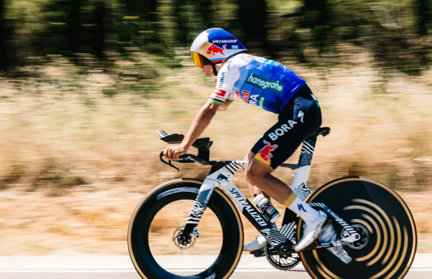 Voici le prototype de vélo de contre-la-montre Specialized avec lequel Evenepoel compte défier Pogacar