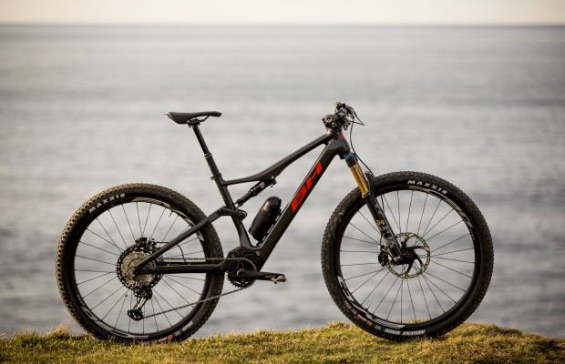 Nueva BH iLynx Race Carbon, una e-MTB que no lo parece