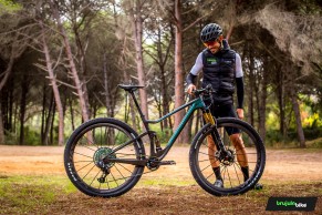Testing the Scott Spark RC 900 SL AXS, a legendary mountain bike
