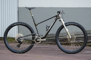 dangerholm-spark-rc-sl-scott-bike-photo-by-gustav-gullholm-h-1-tight-fc2200-1785445385874-0