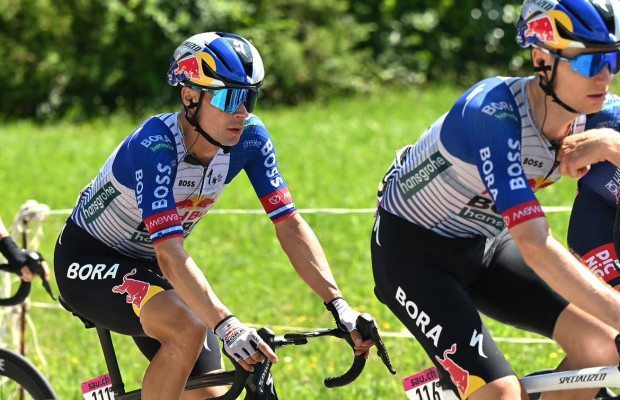 Roglic, renversé lors d'un entraînement : il rate San Sebastián et Burgos, mais maintient l'objectif de La Vuelta