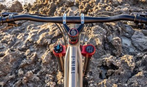 farr-twin-t-gravel-acero/