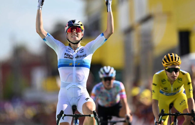 Vollering gana la etapa 5, Reusser mantiene el amarillo y Pauline sigue perdiendo tiempo en el Tour de France Femmes