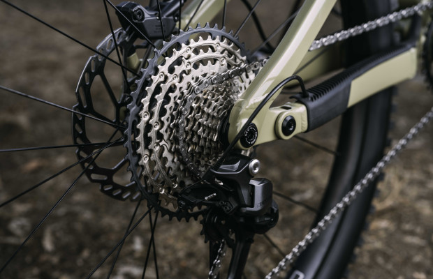 Neue Shimano DEORE-Generation: Die Technologie der Premium-Gruppen erreicht die Mittelklasse