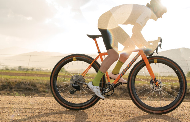 Mosaic presenta su gravel de 32” y crea una nueva marca de componentes para solucionar uno de sus grandes problemas