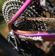 Rockrider presenta una edición muy noventera para la Copa del Mundo de Les Gets