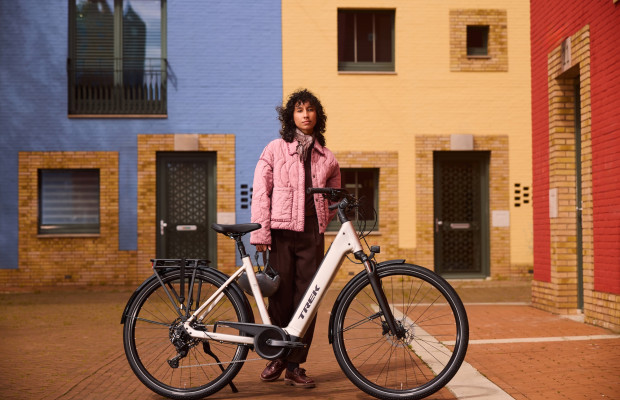 New Trek District+: an urban eBike with a Bosch motor, equipped for daily use