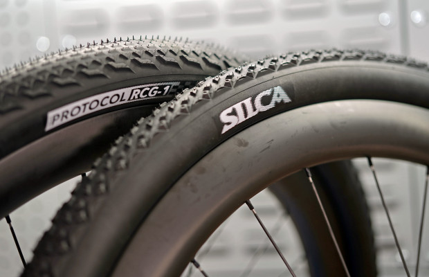 A Silca entra nos pneus e chega com modelos de gravel, estrada e 32"