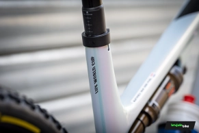 Al detalle la nueva Canyon Lux World Cup CFR 2027 de Van der Poel para Les Gets