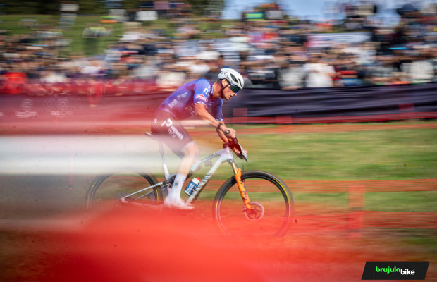 Tudo foi decidido no final: vídeo com os melhores momentos do XCO de Les Gets