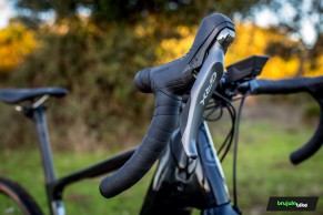 We tested the Cannondale Topstone Neo Carbon 2: this electric gravel bike is pure fun.