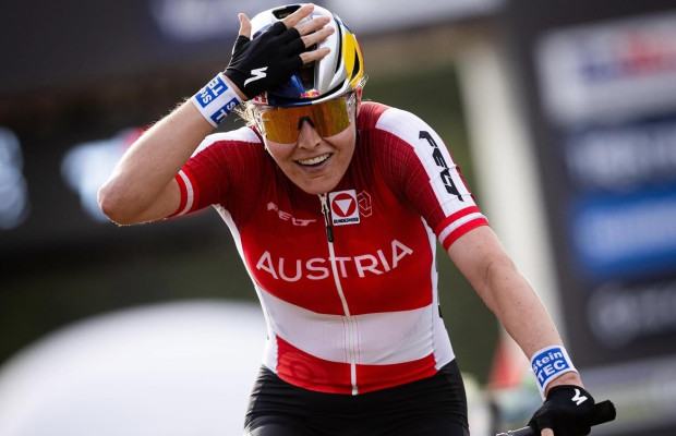 Laura Stigger is the 2026 Short Track World Champion after a photo finish