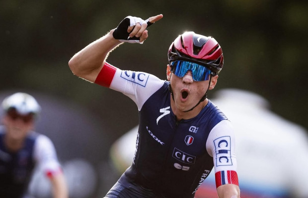Adrien Boichis se corona Campeón del Mundo XCC tras una última vuelta frenética