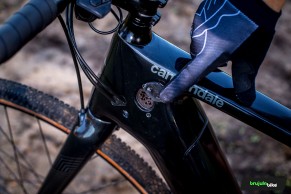 We tested the Cannondale Topstone Neo Carbon 2: this electric gravel bike is pure fun.