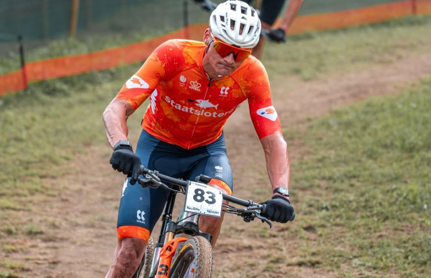« J’ai peu de chances » : Van der Poel se débarrasse de la pression avant les Mondiaux de XCO