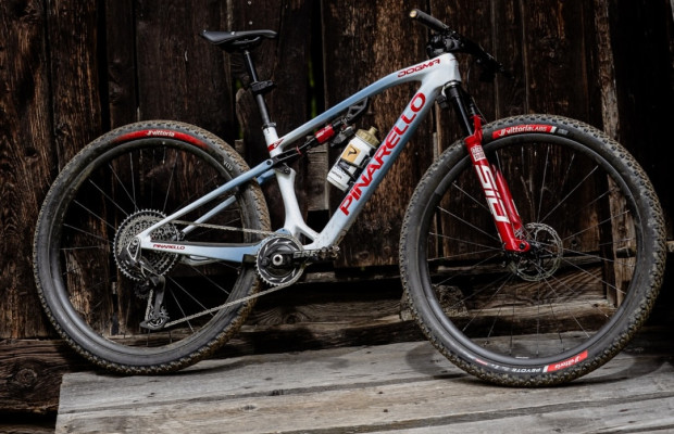 Pidcock estrena Pinarello DOGMA XC para el Mundial y tiene una segunda bici que nos intriga