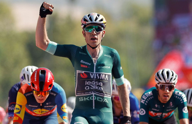 Van Aert transforme une nouvelle échappée en victoire et décroche son deuxième succès sur La Vuelta