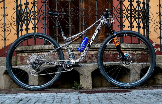 Así es la primera MTB de 32" campeona del mundo: al detalle la KTM Scarp Evo 4 32 Prototype de Andreas Seewald