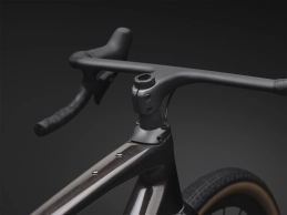 95427-00_DIVERGE-SW-WRMSMKMET-CARB-SILDST_HEADSET-DETAIL_17678_c