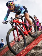 Trek desvela su nueva XCO de 32
