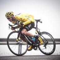 La UCI prohibe bajar así