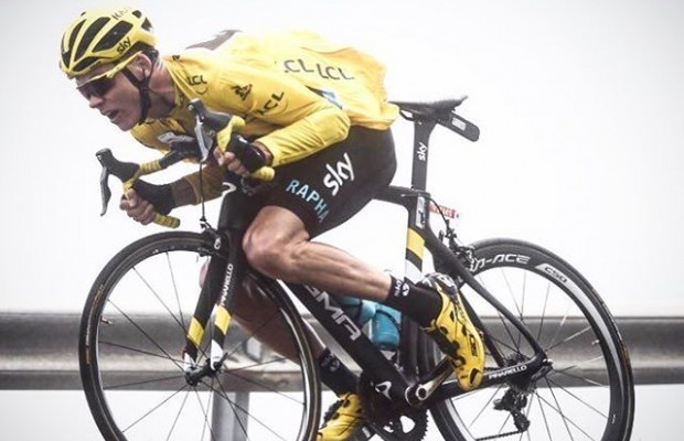 La UCI prohibe bajar así