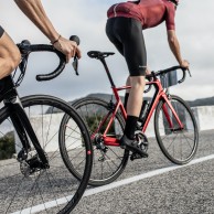 Llega la gama Van Rysel 2021 con el nuevo cuadro EDR CF: estrena estética y mejora prestaciones