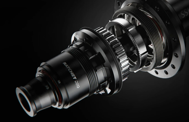 DT Swiss brings its anti pedal-kickback technology to the Ratchet hubs with this kit and updates its aluminum wheels