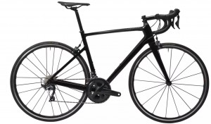 Llega la gama Van Rysel 2021 con el nuevo cuadro EDR CF: estrena estética y mejora prestaciones