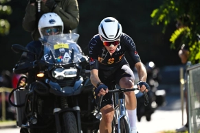 Benjamín Noval gana el Mundial en ruta a lo grande: ataque lejano y segundo arcoíris en Montreal