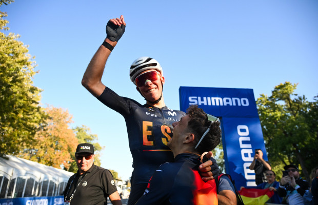 Benjamín Noval gana el Mundial en ruta a lo grande: ataque lejano y segundo arcoíris en Montreal