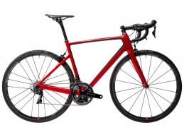 Llega la gama Van Rysel 2021 con el nuevo cuadro EDR CF: estrena estética y mejora prestaciones