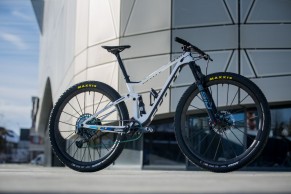 Nino Schurter unveils his new SCOTT Spark RC European Champion edition