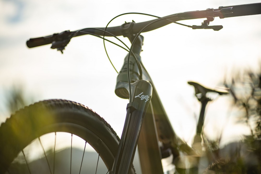 New Cannondale Lefty Ocho Carbon 120: 