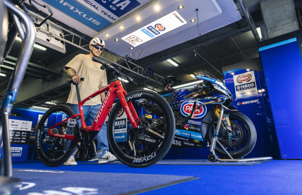 De la Superbike a la eBike: Xavi Vierge elige la Specialized Turbo Vado SL 2 entre sesiones