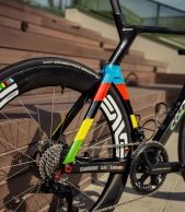 McNulty ya tiene su Colnago de campeón del mundo: una Y1Rs única