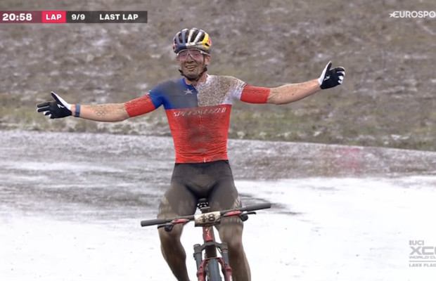 Martin Vidaurre wins the Lake Placid XCC after a brutal attack from Schwarzbauer: Luca Martin takes the overall title