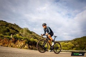 We test the Scott Addict RC Ultimate 2021, a fully integrated World Tour bike ready to win everything
