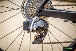 We test the Scott Addict RC Ultimate 2021, a fully integrated World Tour bike ready to win everything